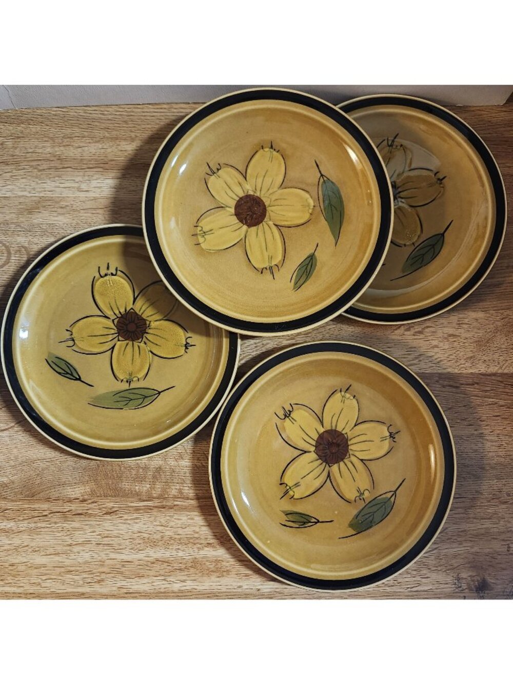 4- Stoneware Salad Plates Neutral Floral Retro Designer's Collection 70s 80s